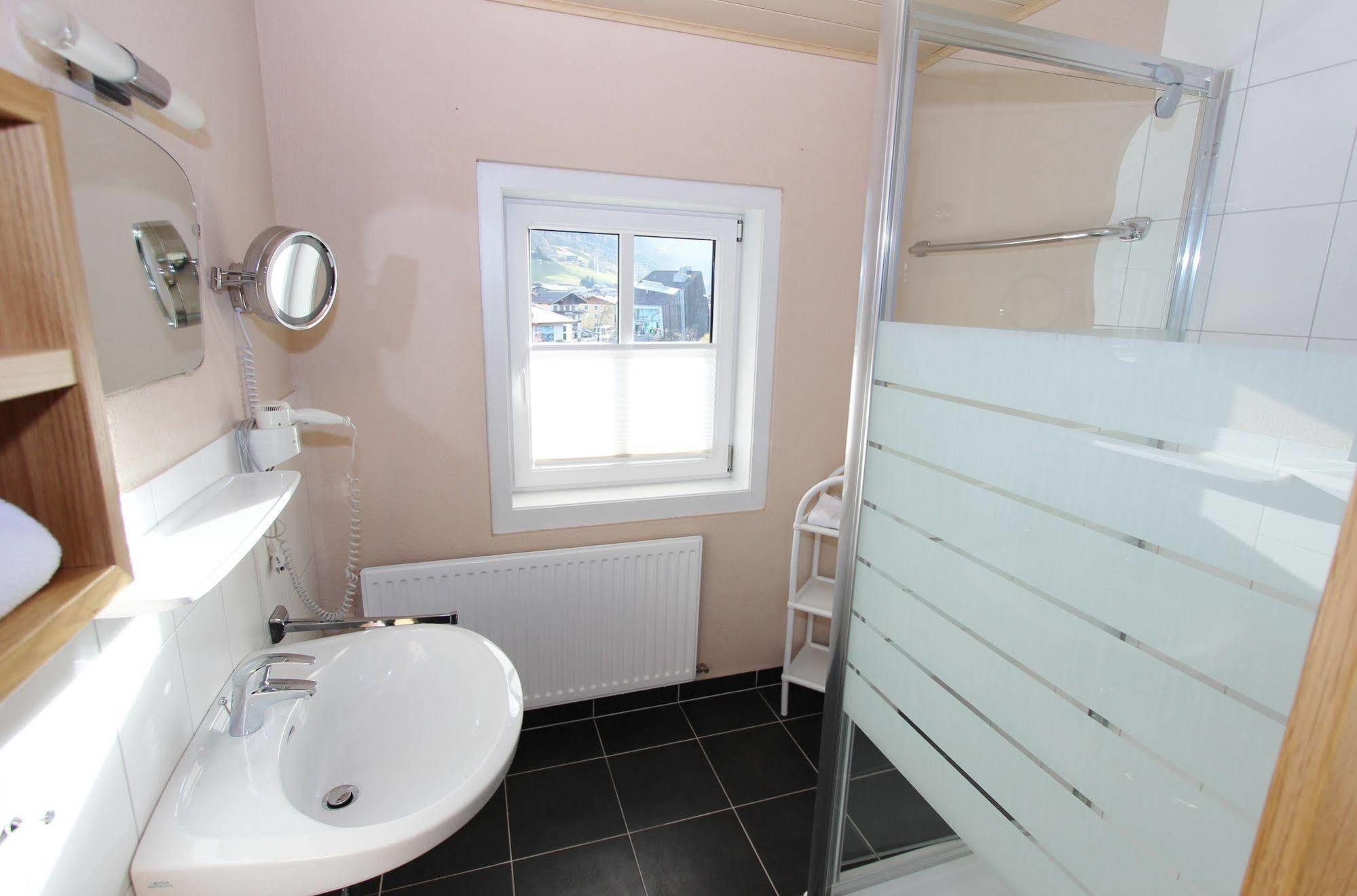 Apartment Margarethenstein Mit Privat Sauna Und Inklusive Zell Am See-Kaprun Sommerkarte Exterior foto